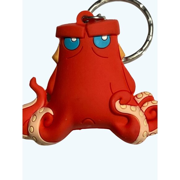 Disney Pixar Finding Dory Hank Octopus Keychain Red & Beige PVC - Picture 2 of 6